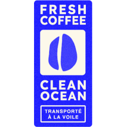 Café transporté à la voile.