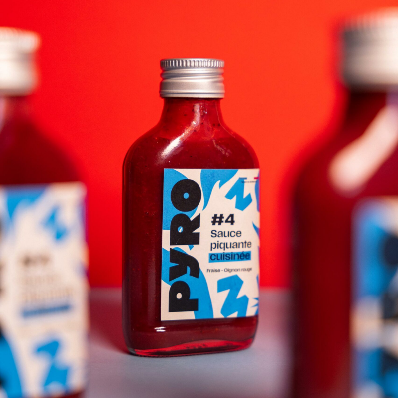 Sauce piquante PYRO Fraise Oignons Rouges 100ml Sauce piquante PYRO Fraise Oignons Rouges 100ml